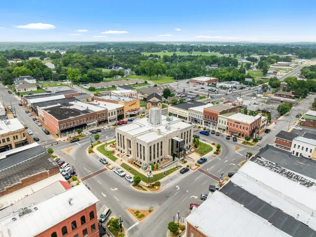 $5,000 | 44 South Jefferson Street, Winchester, TN 37398