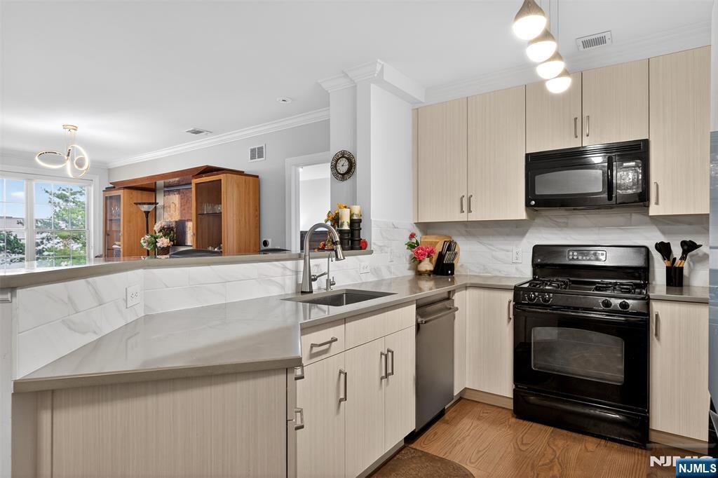 54 Polifly Road, Unit 103 Hackensack, NJ 07601 - Photo 5 of 22
