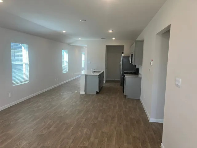 $1,675 | 112 Raymondville Path, San Marcos, TX 78666