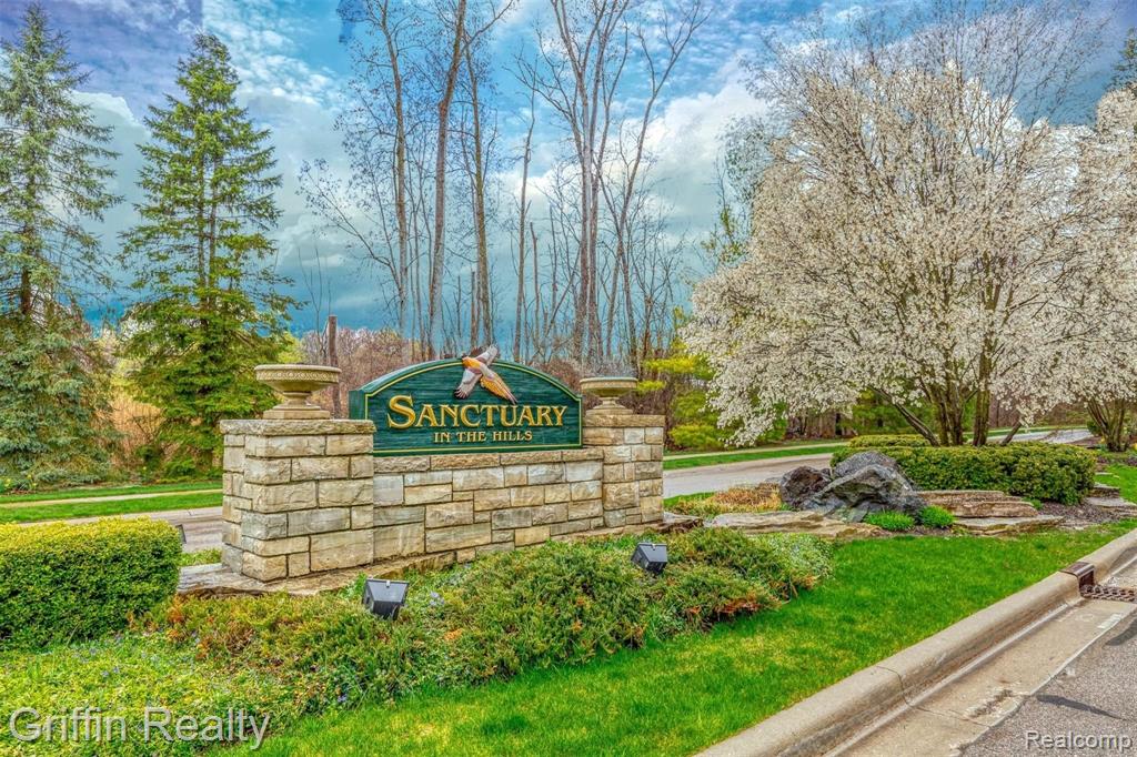 3763 Windingbrook Circle, Unit 35 Rochester Hills, MI 48309 - Photo 44 of 44