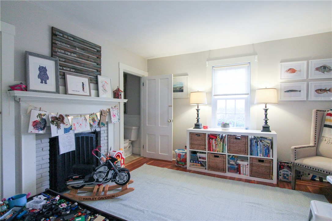 266 Turner Road Middletown, RI 02842 - Photo 14 of 27