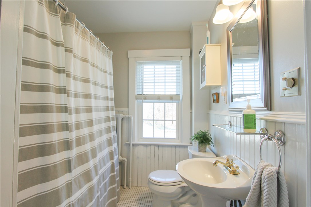 266 Turner Road Middletown, RI 02842 - Photo 19 of 27