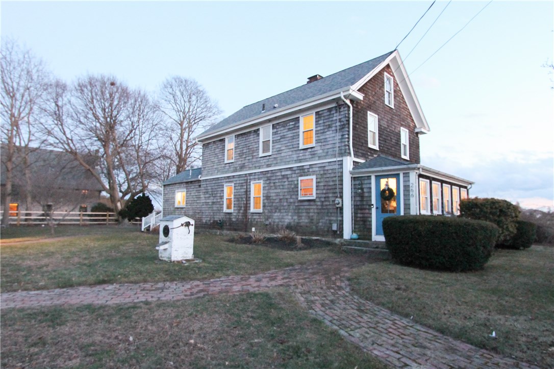 266 Turner Road Middletown, RI 02842 - Photo 2 of 27
