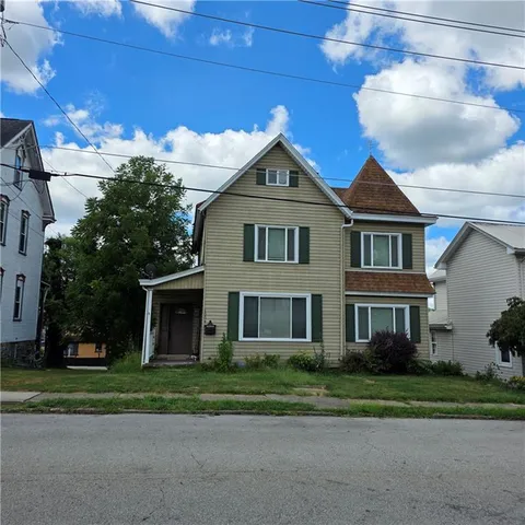 $200,000 | 1004 Vine Street, West Newton, PA 15089