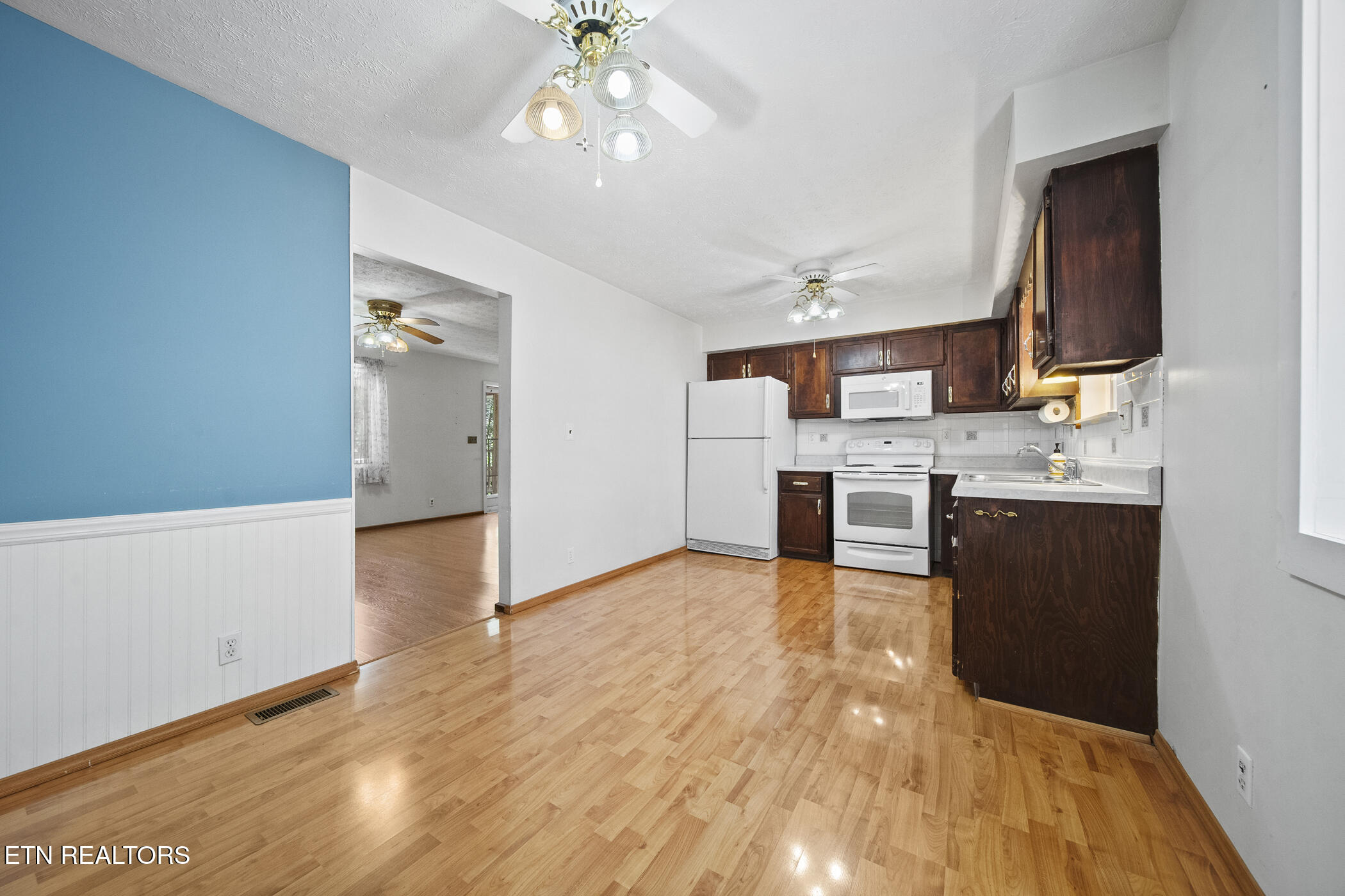 1615 Upper Middle Creek Road Sevierville, TN 37876 - Photo 19 of 24 dsc04688