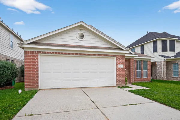 front view of house with a yard