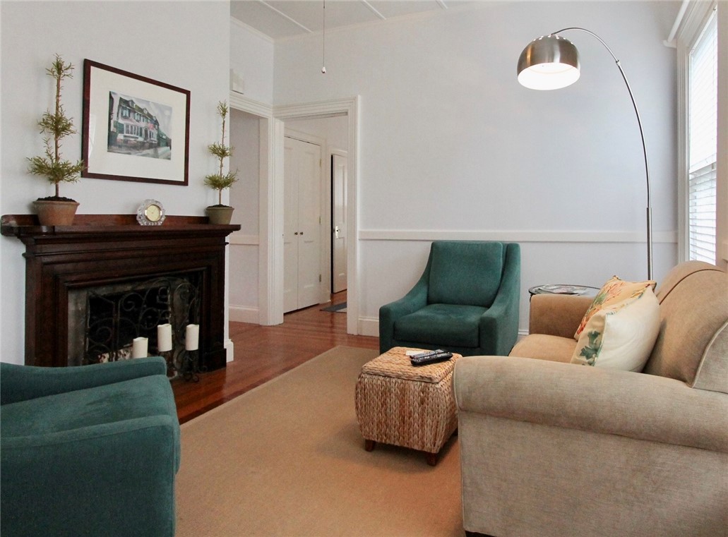 46 Corne Street Newport, RI 02840 - Photo 13 of 36