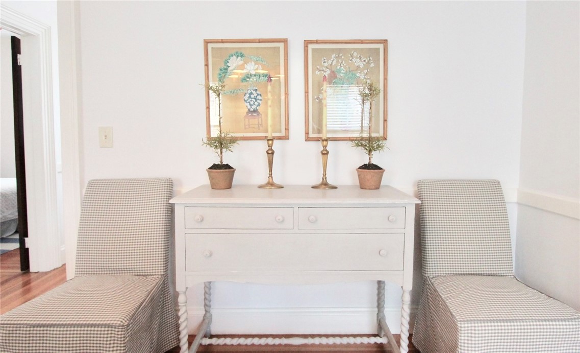 46 Corne Street Newport, RI 02840 - Photo 17 of 36