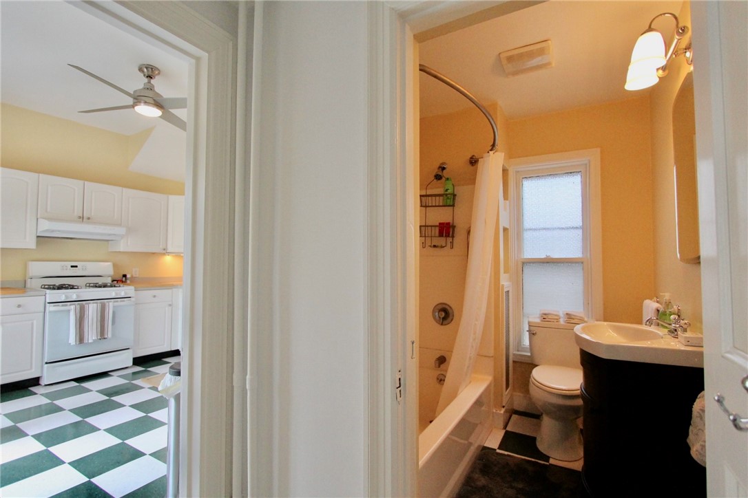 46 Corne Street Newport, RI 02840 - Photo 22 of 36