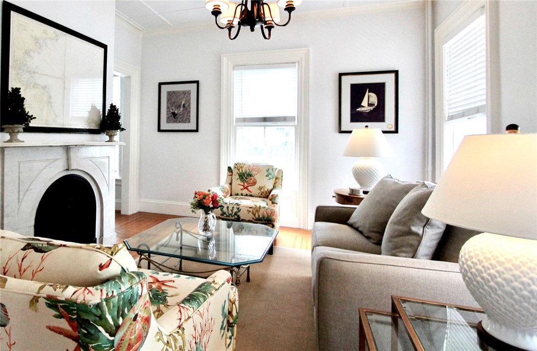 46 Corne Street Newport, RI 02840 - Photo 10 of 36