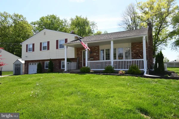 $549,900 | 2345 Crestview Lane, Aston, PA 19014