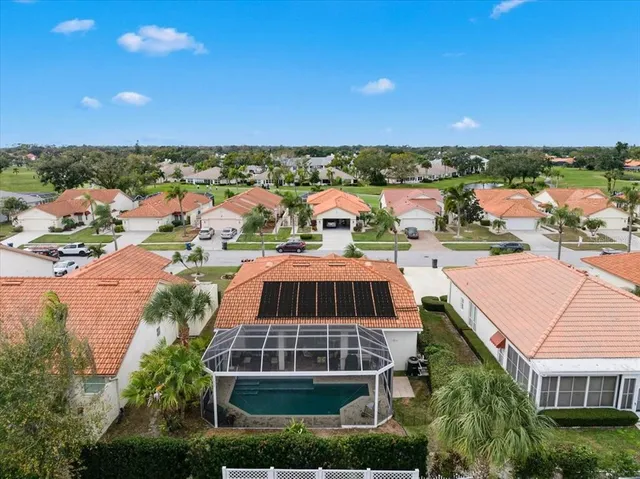 $394,500 | 4729 Peridia Boulevard East, Bradenton, FL 34203