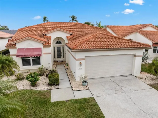 $394,500 | 4729 Peridia Boulevard East, Bradenton, FL 34203
