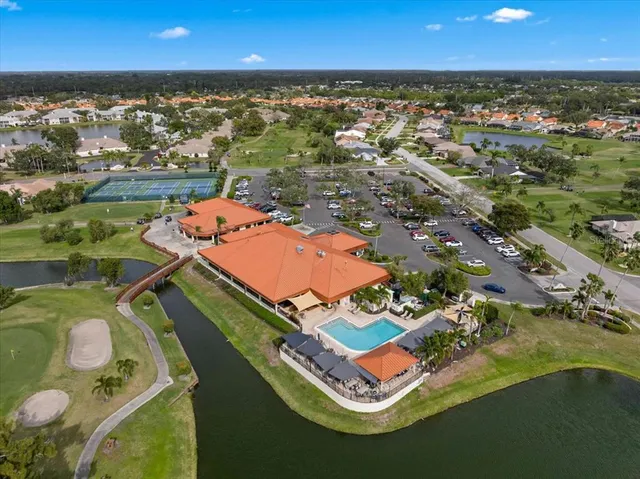 $394,500 | 4729 Peridia Boulevard East, Bradenton, FL 34203