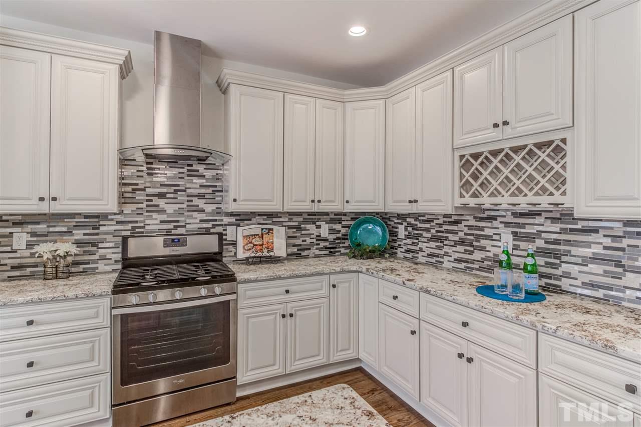 7605 Valview Street Raleigh, NC 27613 - Photo 8 of 25