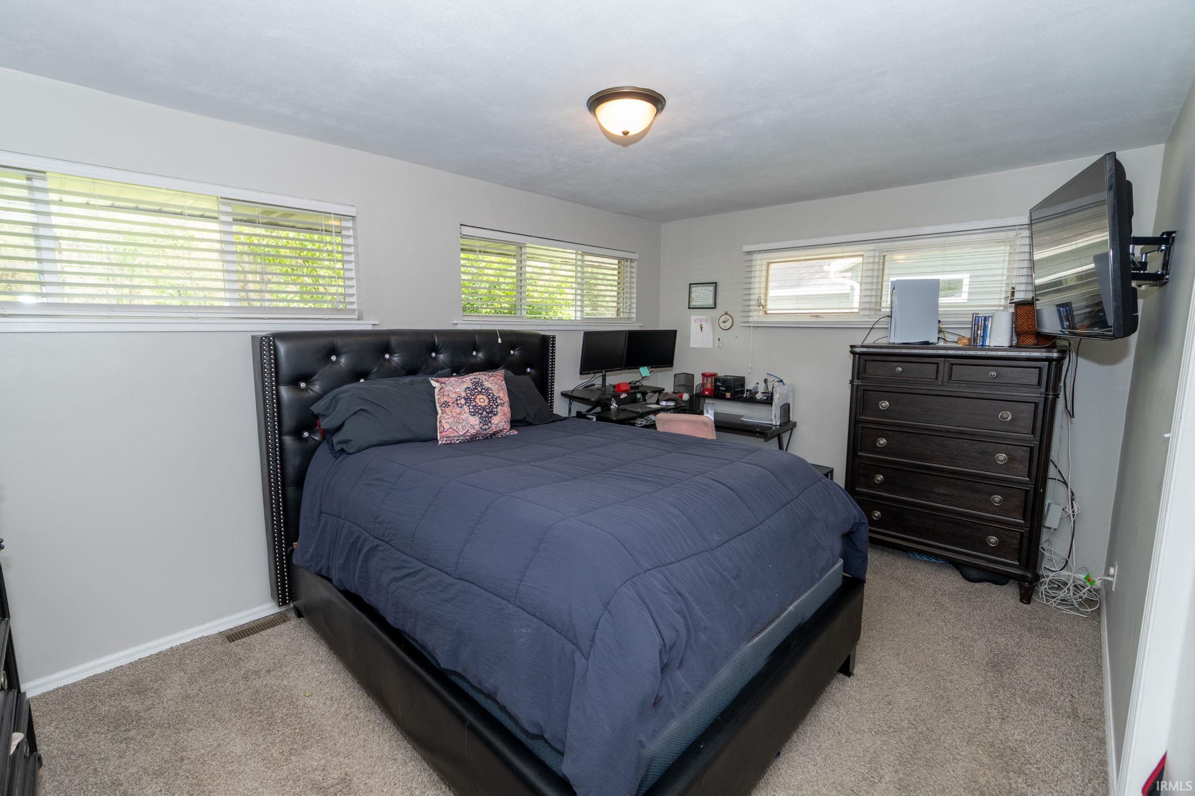51795 Juniper Road South Bend, IN 46637 - Photo 13 of 35
