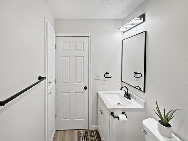 $374,900 | 1620 36 1/2 Avenue South, Fargo, ND 58104