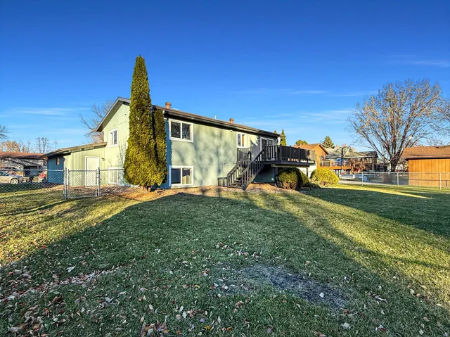 $374,900 | 1620 36 1/2 Avenue South, Fargo, ND 58104