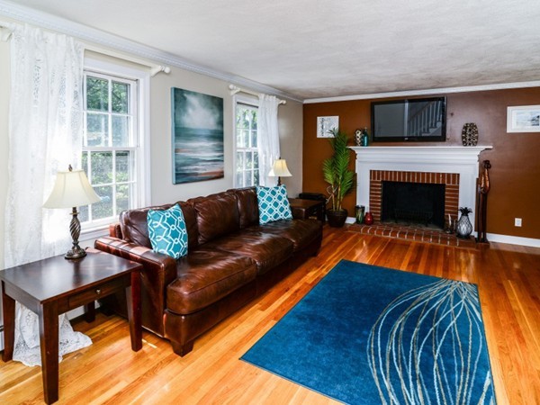 39 Stoughton Road Dedham, MA 02026 - Photo 2 of 28 Gallery Image 2