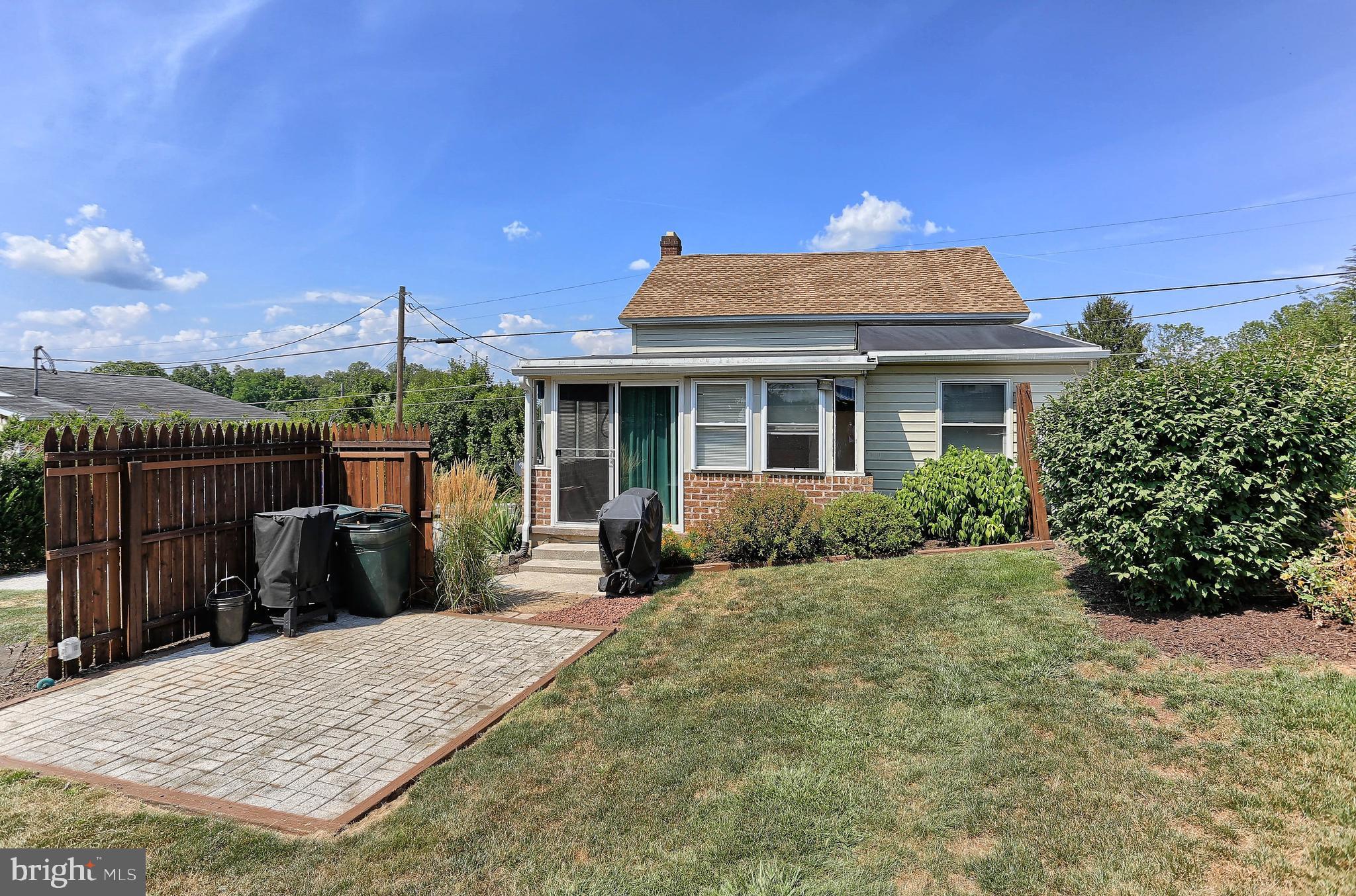 2675 Centennial Road Hanover, PA 17331 - Photo 4 of 35
