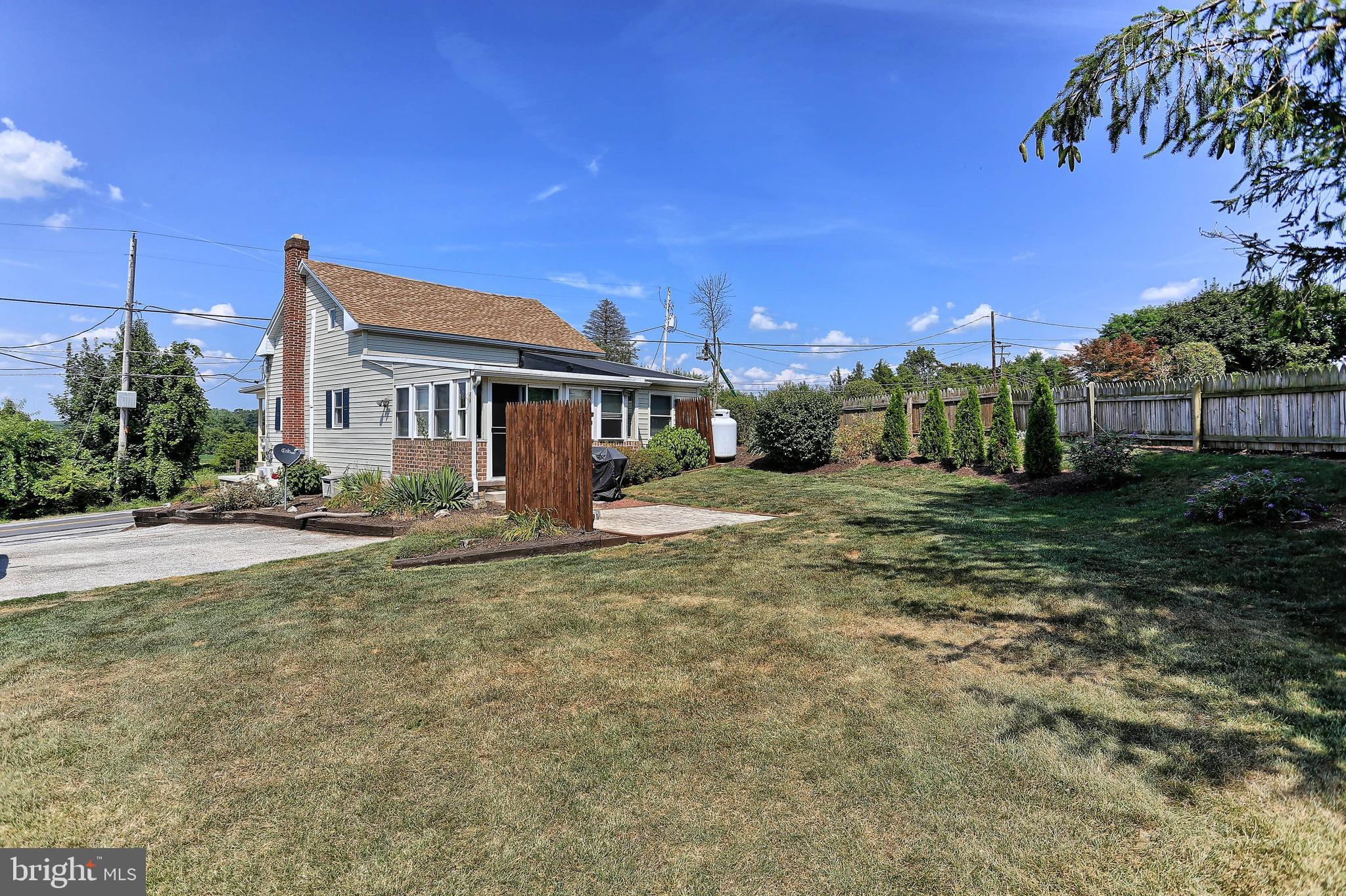 2675 Centennial Road Hanover, PA 17331 - Photo 7 of 35