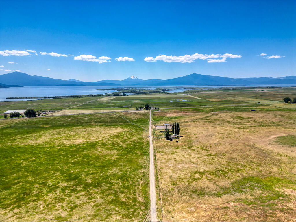27233 Modoc Point Road Chiloquin, OR 97624 - Photo 17 of 24 Modoc Point-18