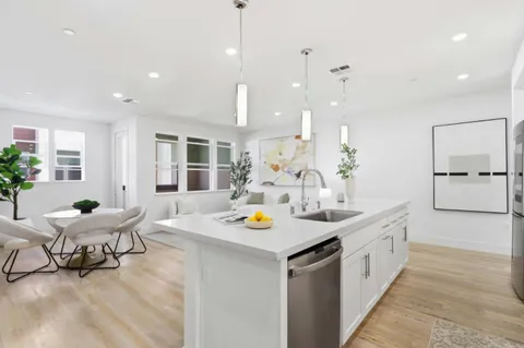 $1,098,000 | 2930 Boyter Place, Unit 112, Santa Clara, CA 95051