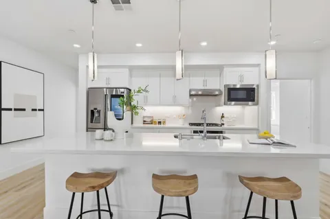 $1,098,000 | 2930 Boyter Place, Unit 112, Santa Clara, CA 95051