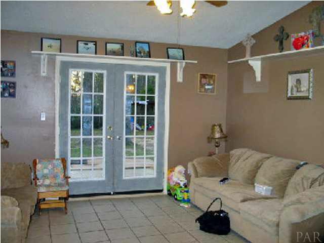 761 Jacks Branch Road Cantonment, FL 32533 - Photo 3 of 8 Living Room