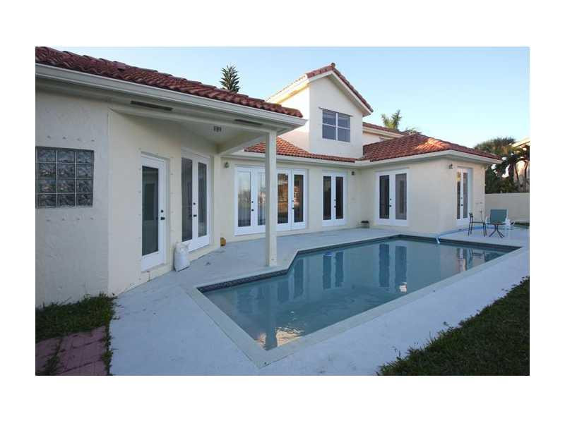 10900 Haydn Drive Boca Raton, FL 33498 - Photo 14 of 16 Pool