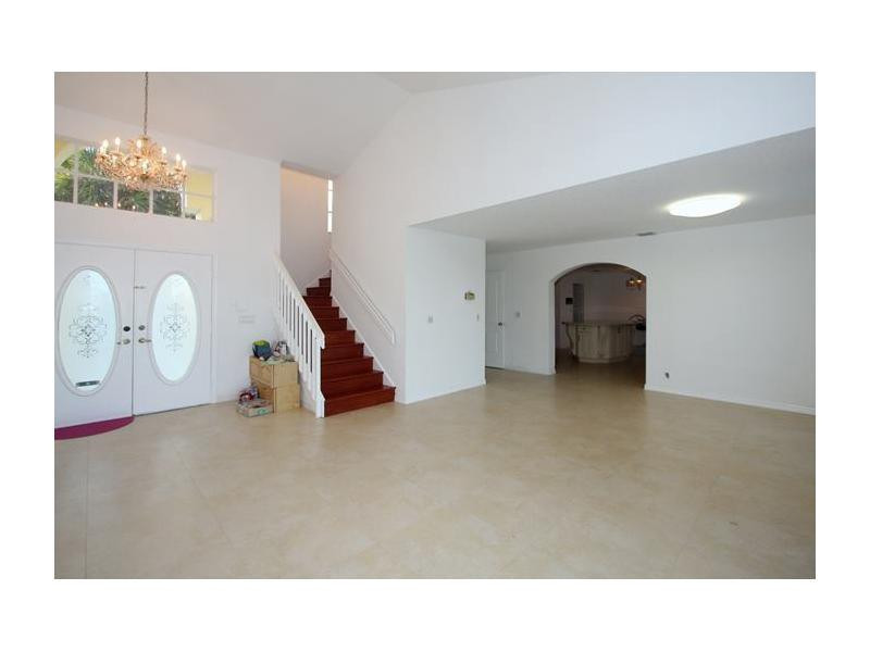 10900 Haydn Drive Boca Raton, FL 33498 - Photo 2 of 16 Living Room