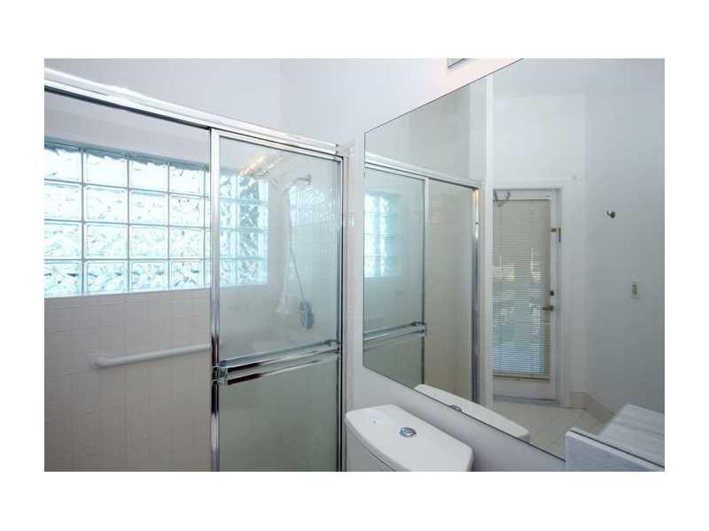 10900 Haydn Drive Boca Raton, FL 33498 - Photo 10 of 16 Bathroom