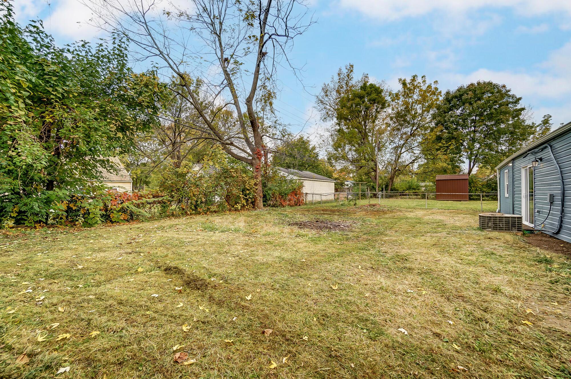 979 Antwerp Road Whitehall, OH 43213 - Photo 38 of 41 040