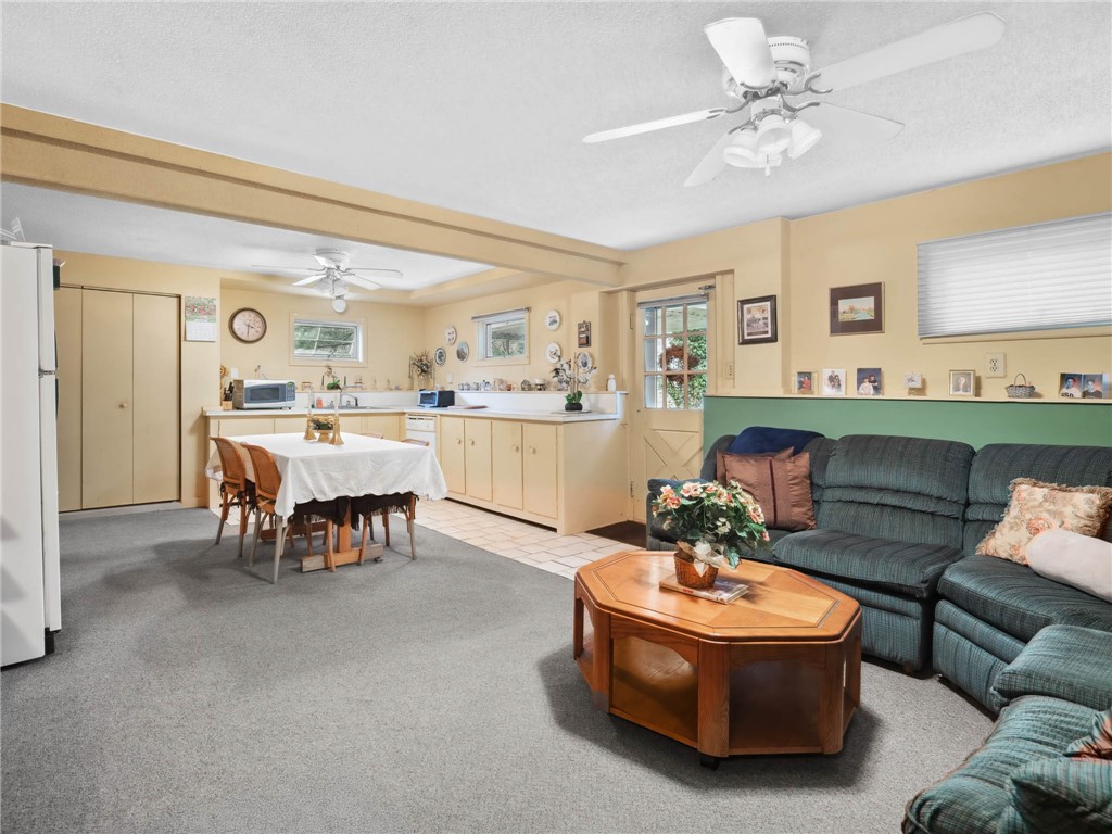 14 Jasper Street Johnston, RI 02919 - Photo 19 of 21