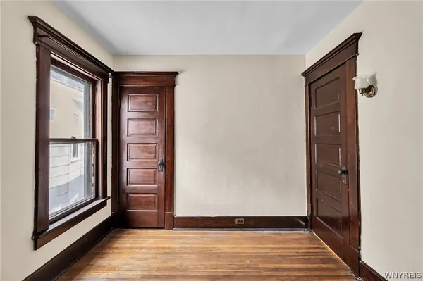 $1,200 | 42 Linden Park, Buffalo, NY 14208