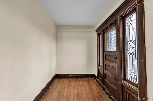 $1,200 | 42 Linden Park, Buffalo, NY 14208