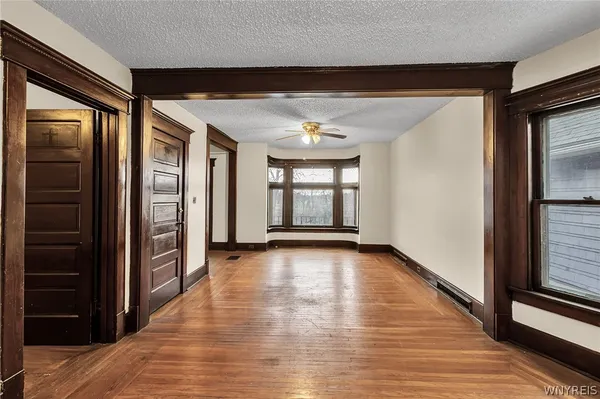 $1,200 | 42 Linden Park, Buffalo, NY 14208