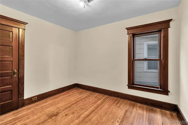 $1,200 | 42 Linden Park, Buffalo, NY 14208