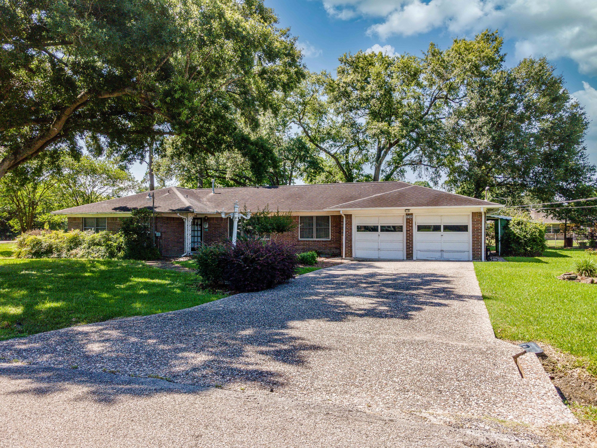 718 Nelson Street Crosby, TX 77532 - Photo 2 of 38