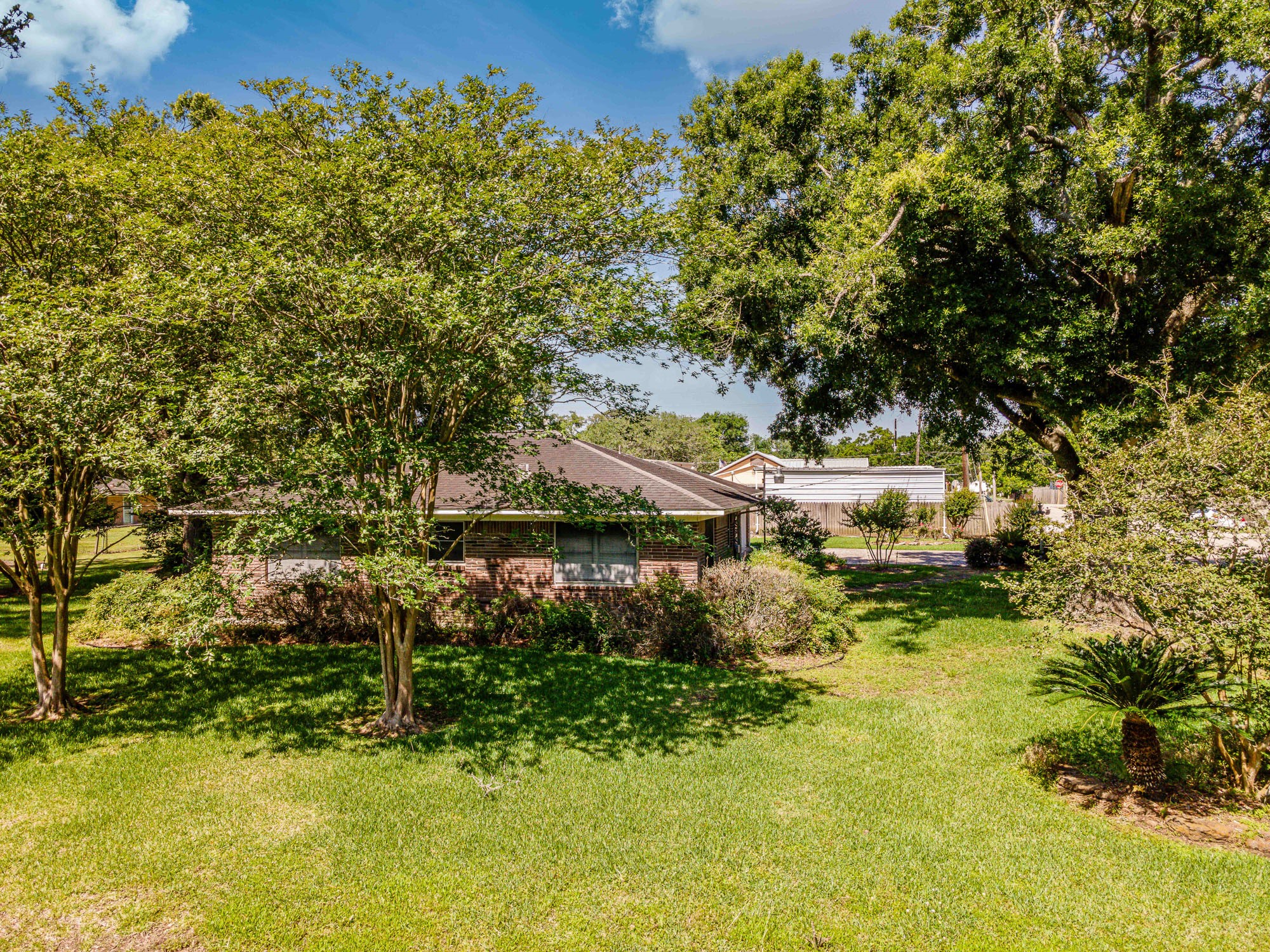 718 Nelson Street Crosby, TX 77532 - Photo 4 of 38