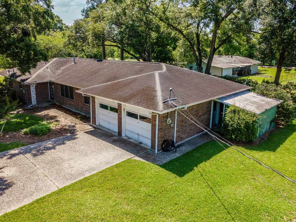 718 Nelson Street Crosby, TX 77532 - Photo 6 of 38 an aerial view of a house
