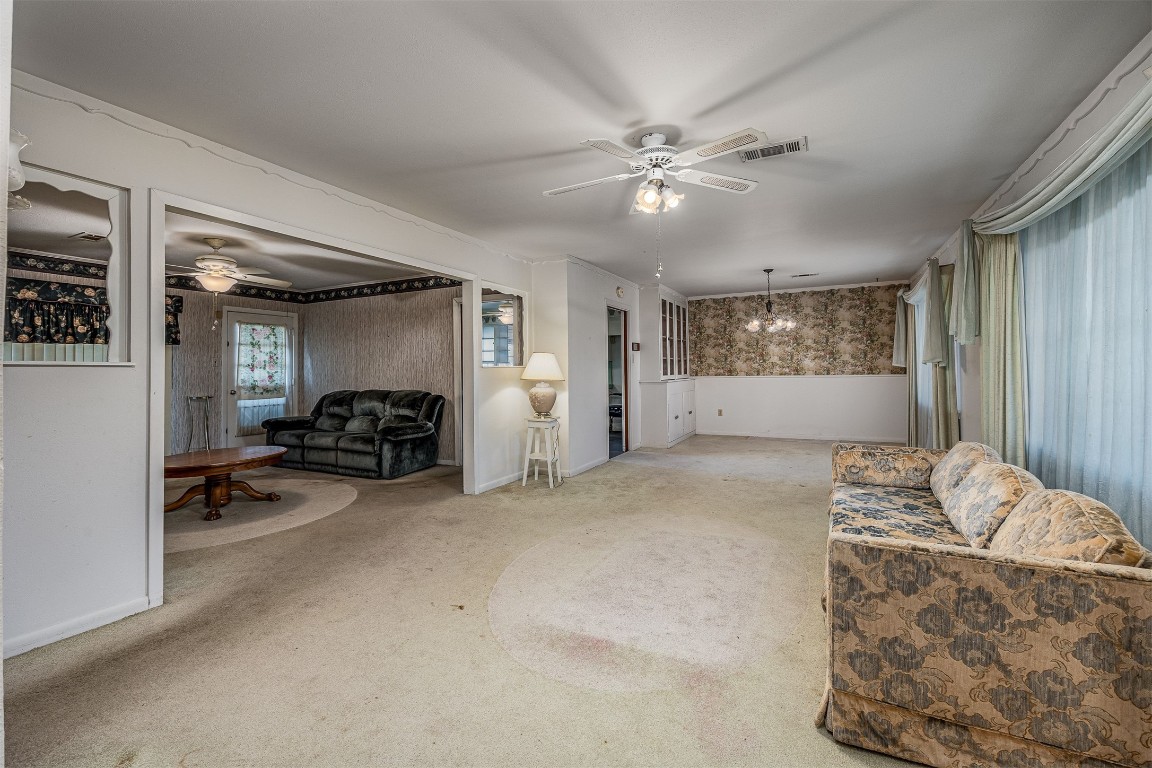 718 Nelson Street Crosby, TX 77532 - Photo 8 of 38 a view of livingroom with furniture and ceiling fan