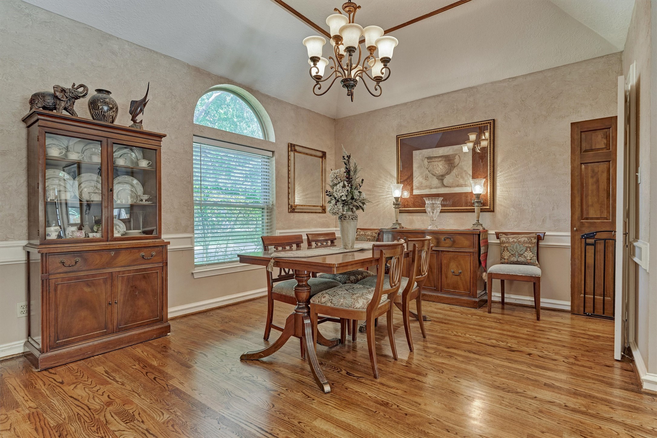 423 Pine Edge Drive Spring, TX 77380 - Photo 8 of 36