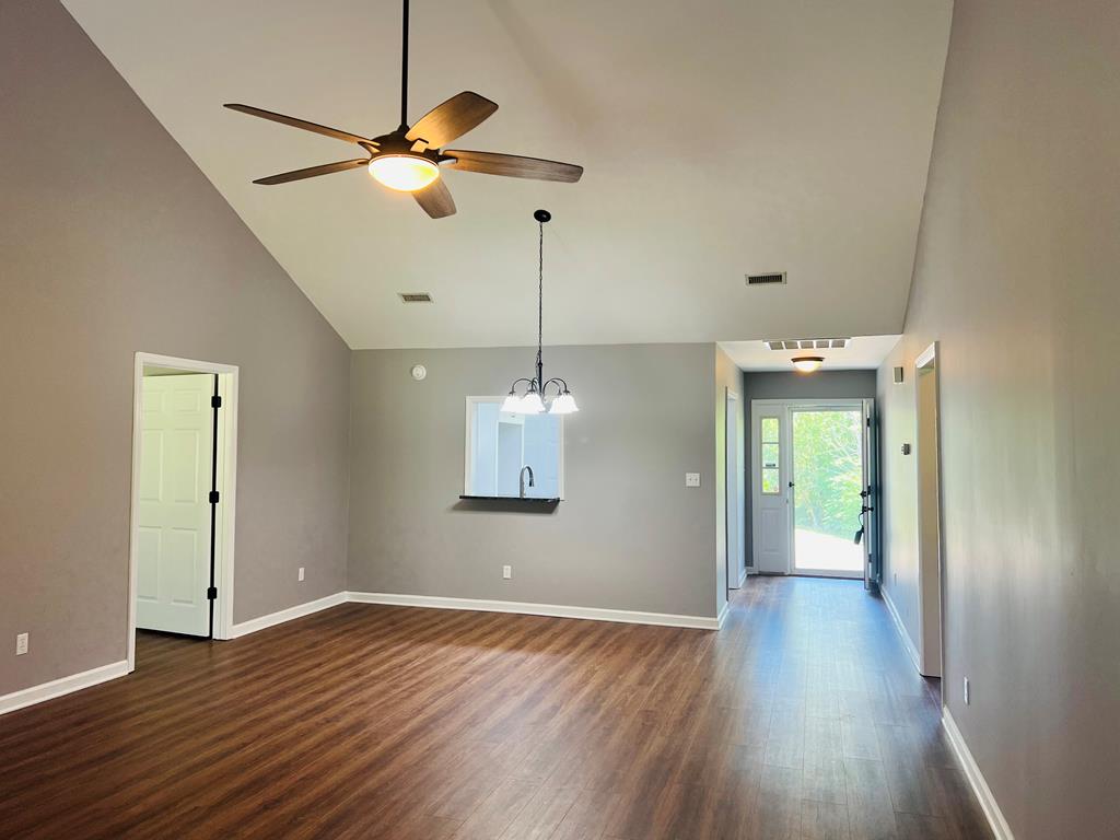 1905 Ridgefield Way Dalton, GA 30720 - Photo 5 of 26 Gallery Image 5