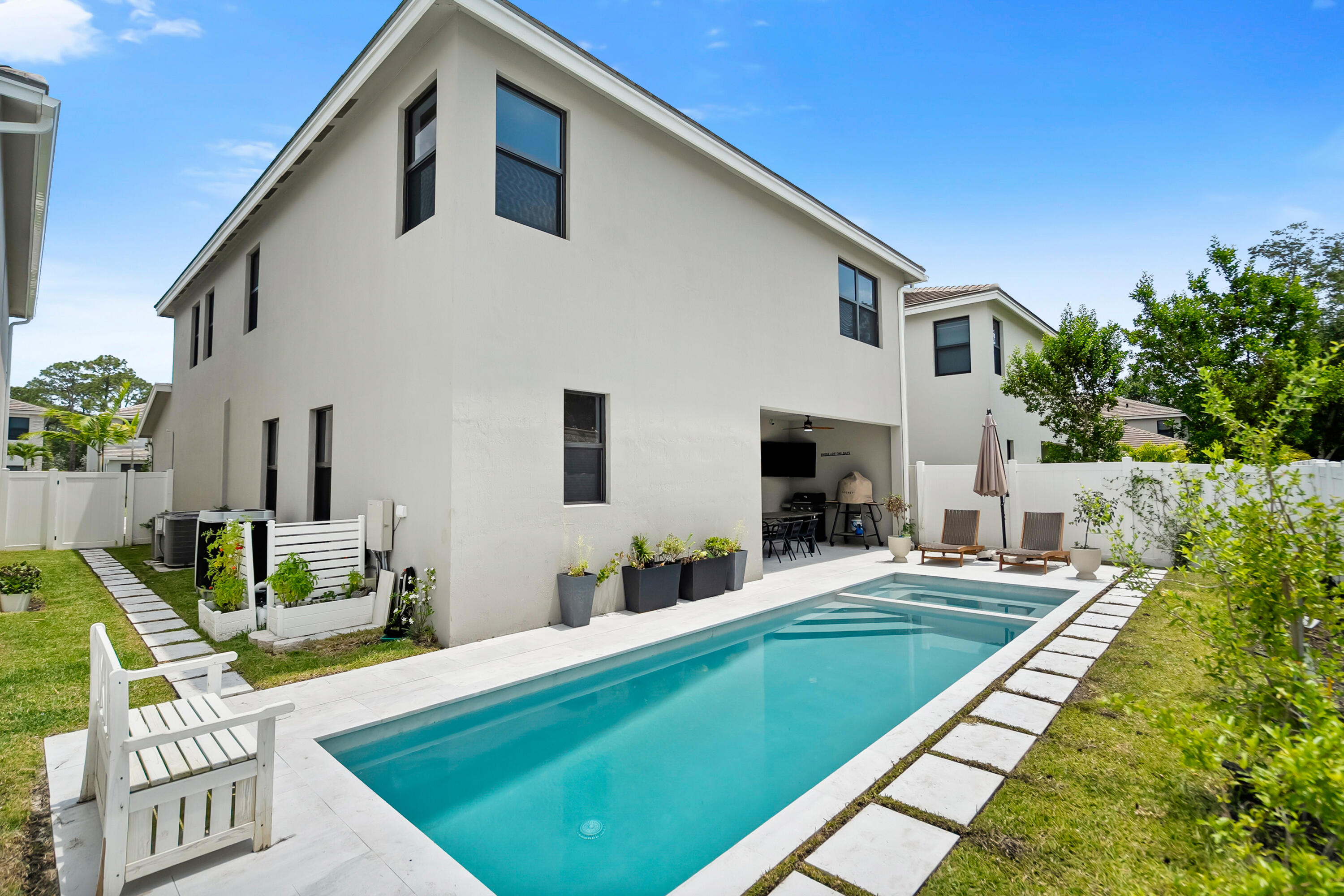 7102 Rockwood Road Jupiter, FL 33458 - Photo 7 of 41 Pool
