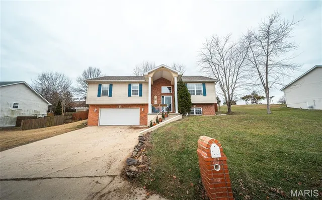 $310,000 | 814 Oxford Drive, Rolla, MO 65401