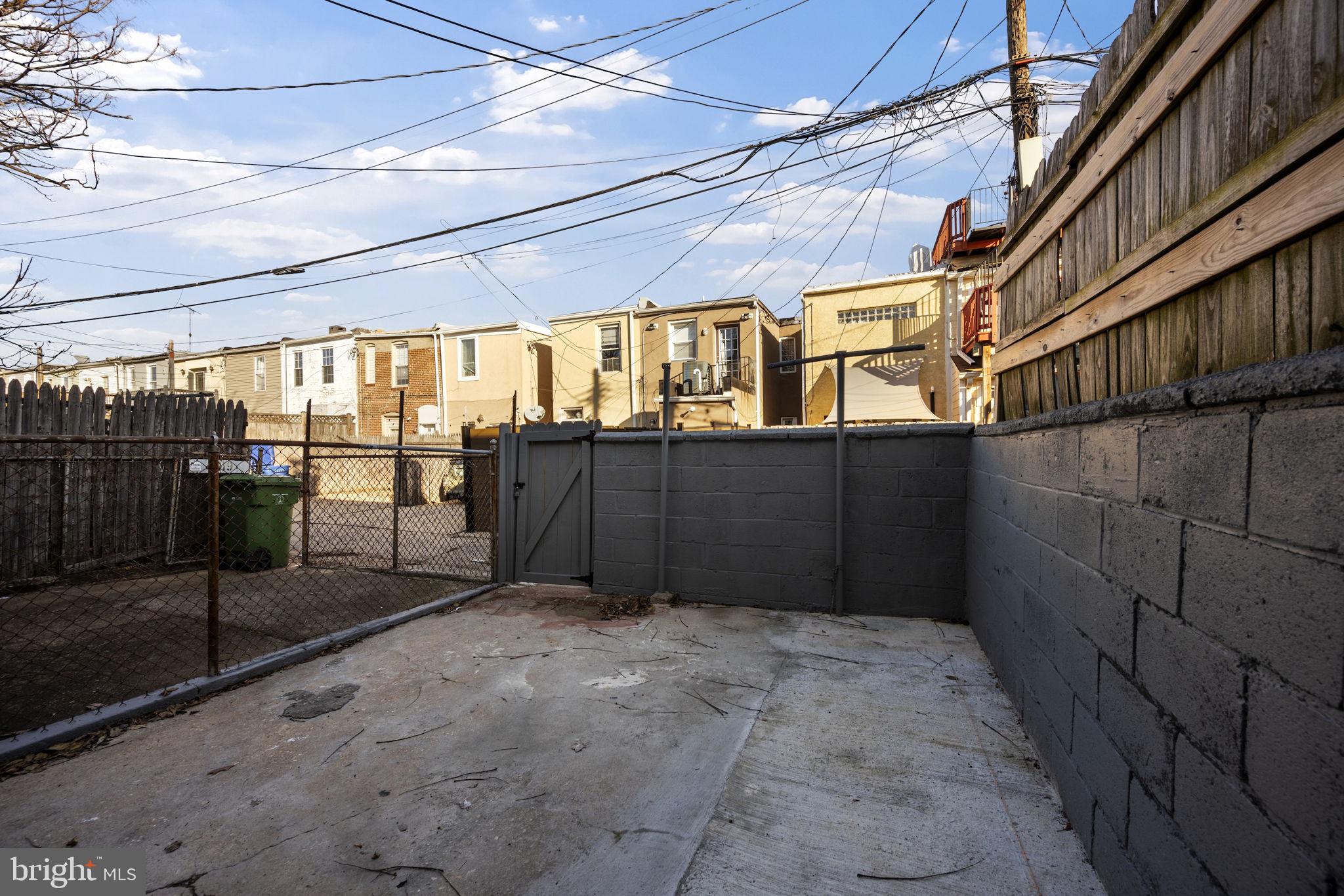 217 North Port Street Baltimore, MD 21224 - Photo 27 of 31 a view of a garage