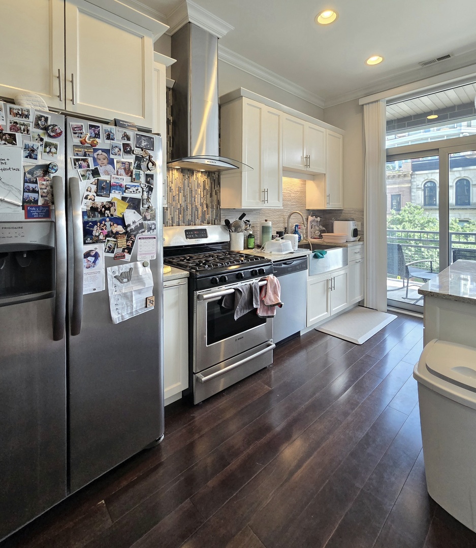 22 North Aberdeen Street, Unit 203 Chicago, IL 60607 - Photo 5 of 19