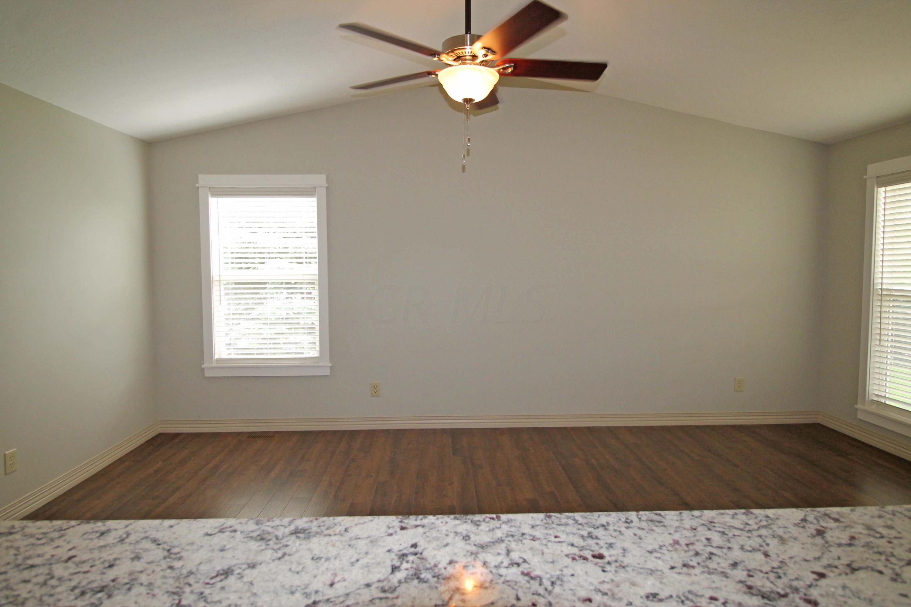 748 Prairie Road Galloway, OH 43119 - Photo 6 of 27 Gallery Image 6