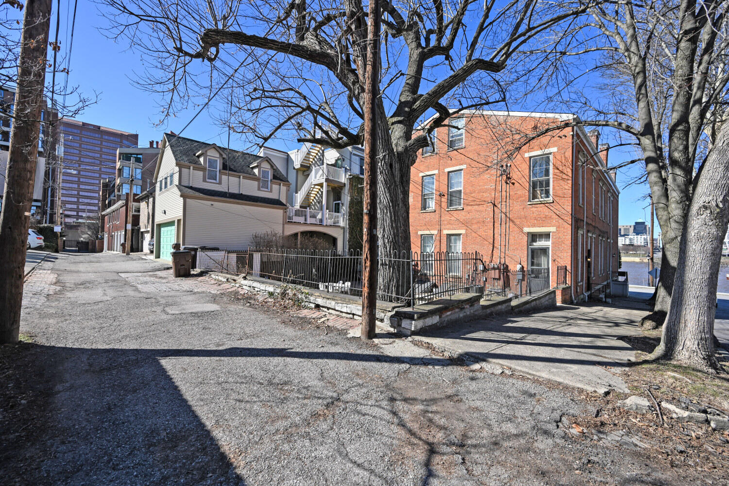229 Riverside Drive, Unit 1F Covington, KY 41011 - Photo 32 of 40 229RiversideDr1F_41